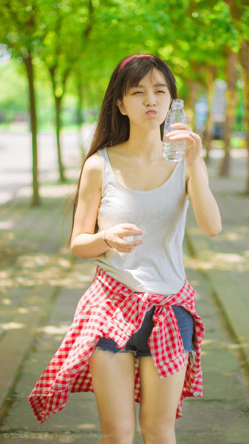 开云综合服务-意甲战场：那不勒斯VS拉齐奥，积分争夺激烈，那不勒斯拿过意甲冠军吗