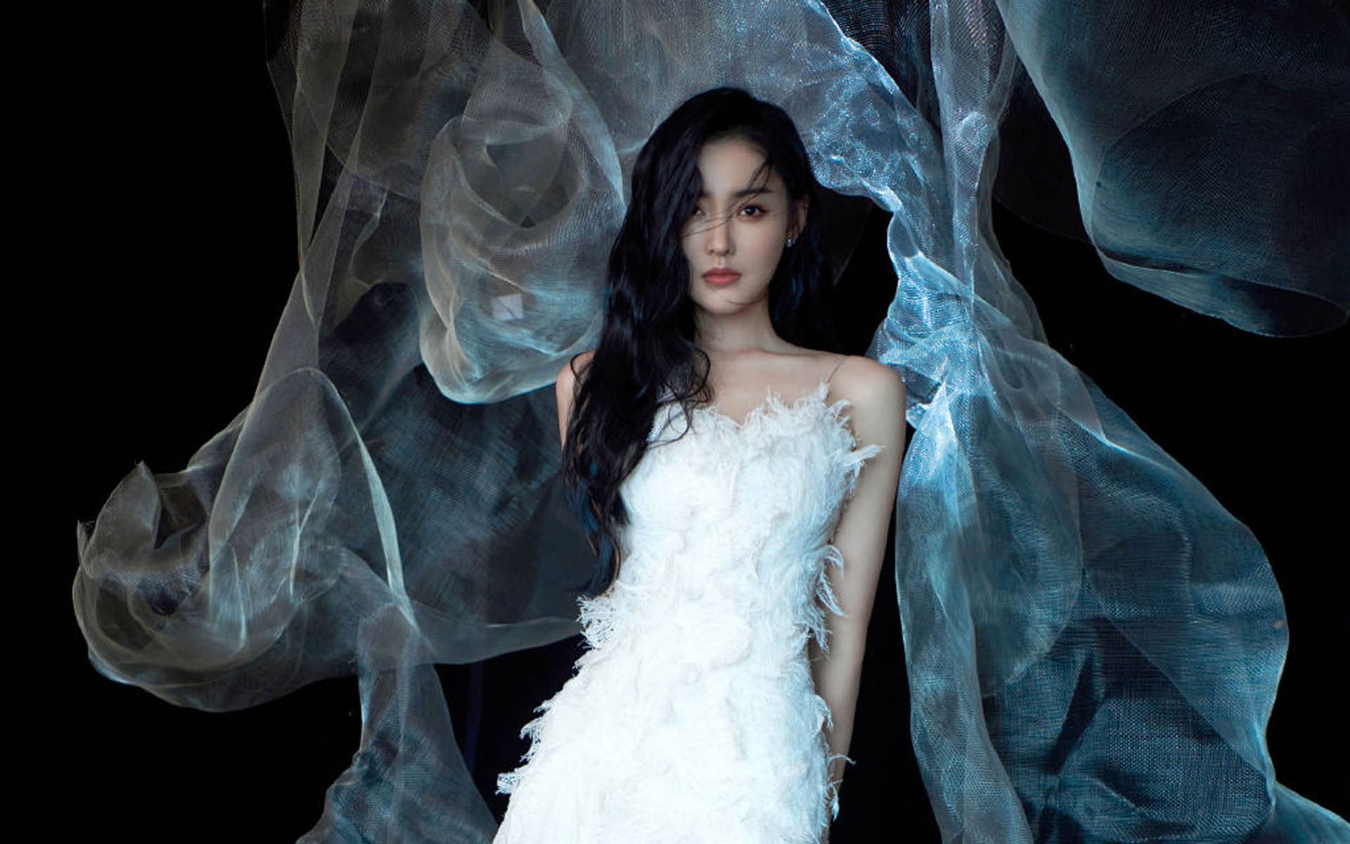 开云全站下载-“胡利安·门德斯的进攻与防守双重威胁,助力美洲狮队实现突破”