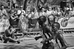 开云体育中国官网-乌干达男篮在非洲大赛中崭露头角，体育精神无限